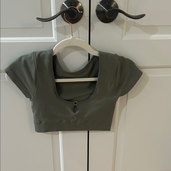 OFFLINE by Aerie Keyhole Crop Top - Picture 2 of 4